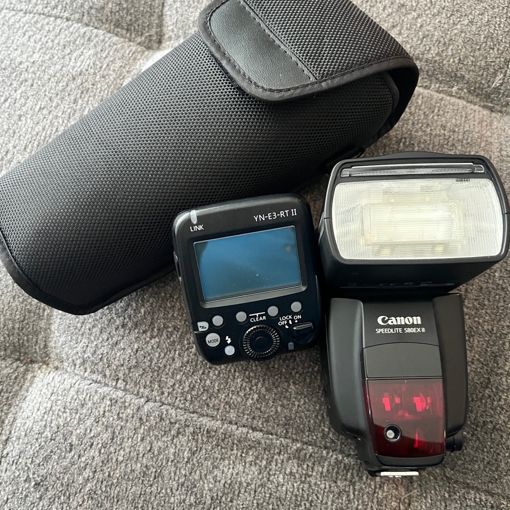 Canon Speedlight 580ex ll with YN Trigger